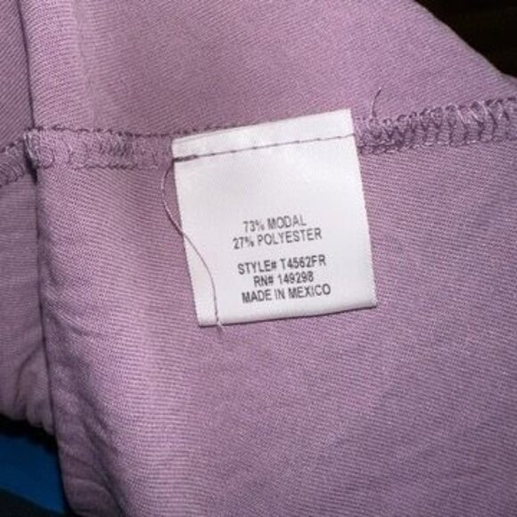 Francesca's Lavender Short Sleeve Mom Life Shirt Size Small Womens Casual Tee - Picture 4 of 4